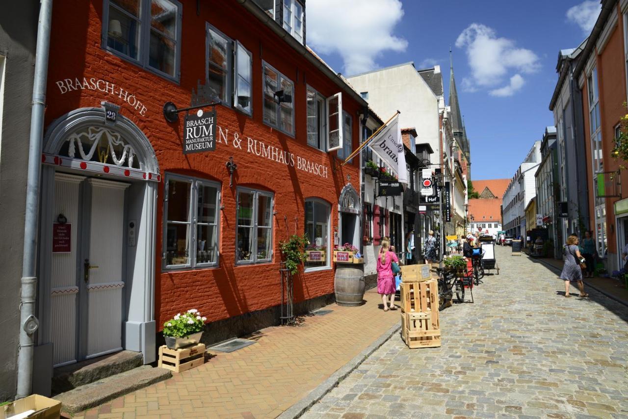 Fewo1846 - An Der Galerie - Komfortables Apartment Im 2 Og Mitten Im Stadtzentrum Flensburg Kültér fotó